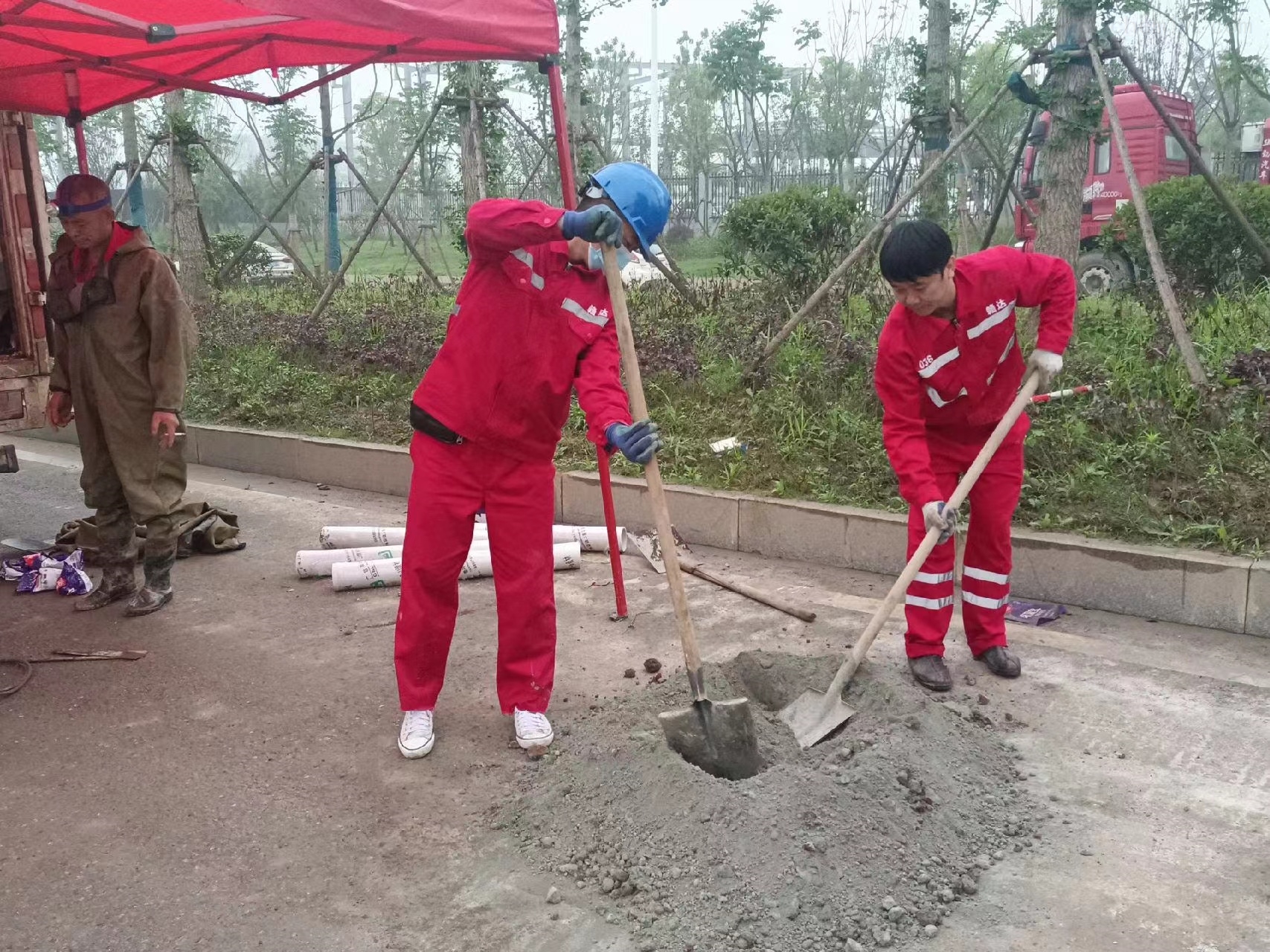 罗山管道疏通哪家好】及时进行市政管道清淤