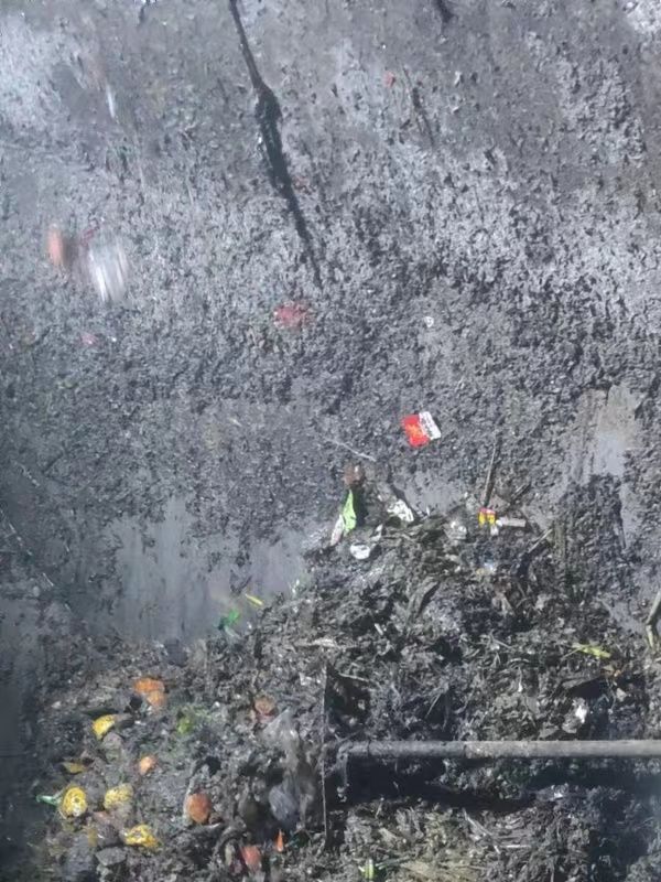 罗山污水池清理